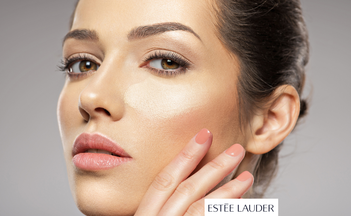 FLAWLESS CONFIDENCE WITH ESTÉE LAUDER DOUBLE WEAR STAY-IN-PLACE FOUNDATION